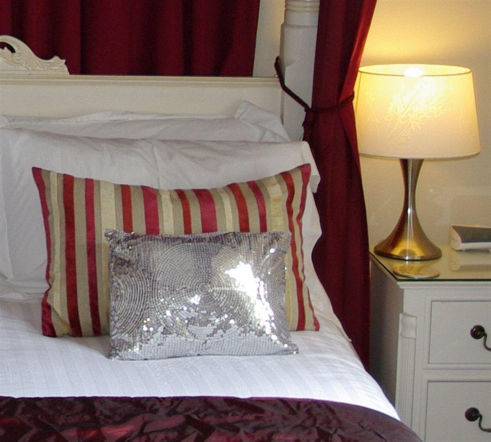 The House Boutique - In-room Breakfast - Free Parking Bed and breakfast