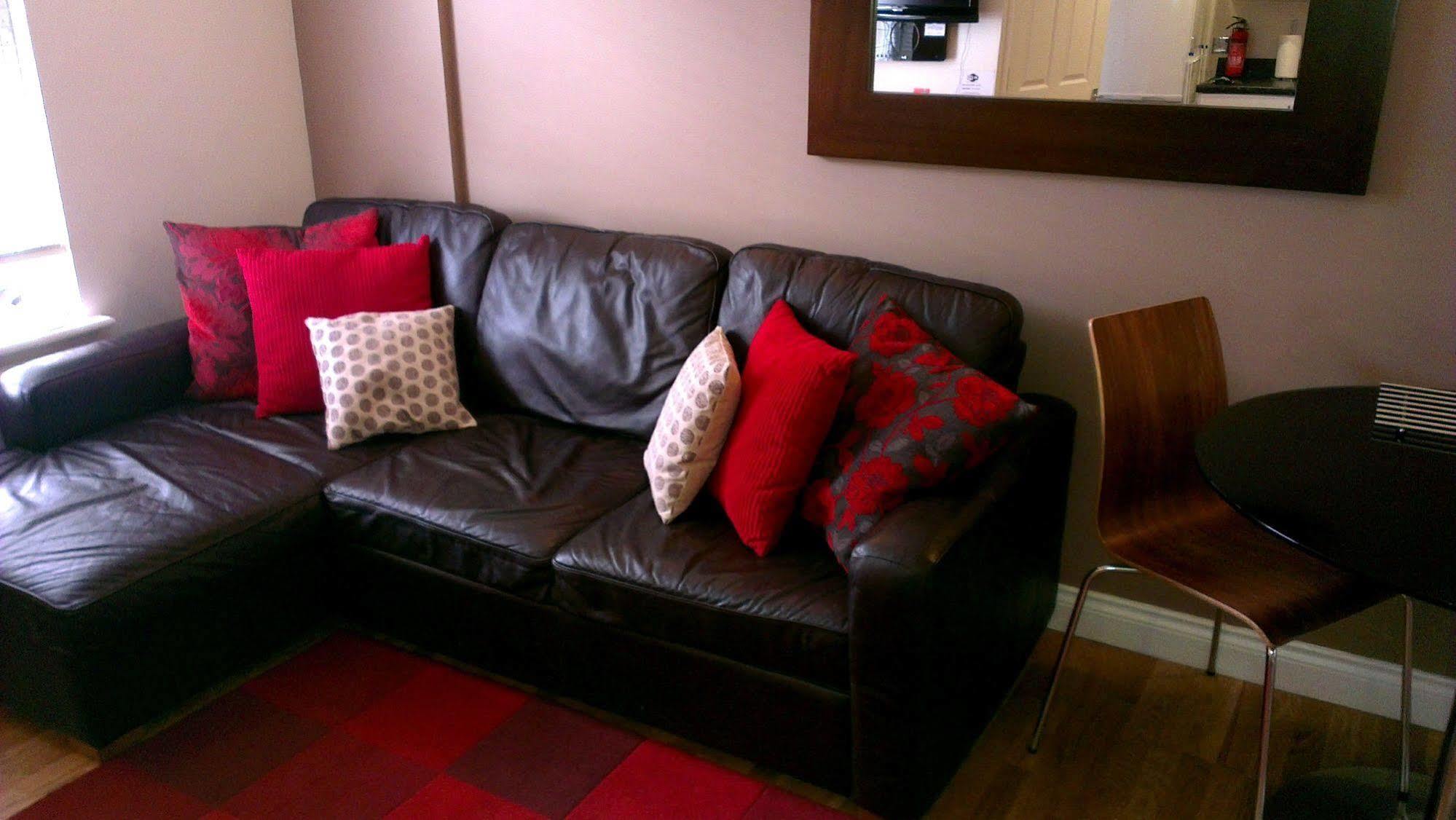 The House Boutique - In-room Breakfast - Free Parking Bed and breakfast