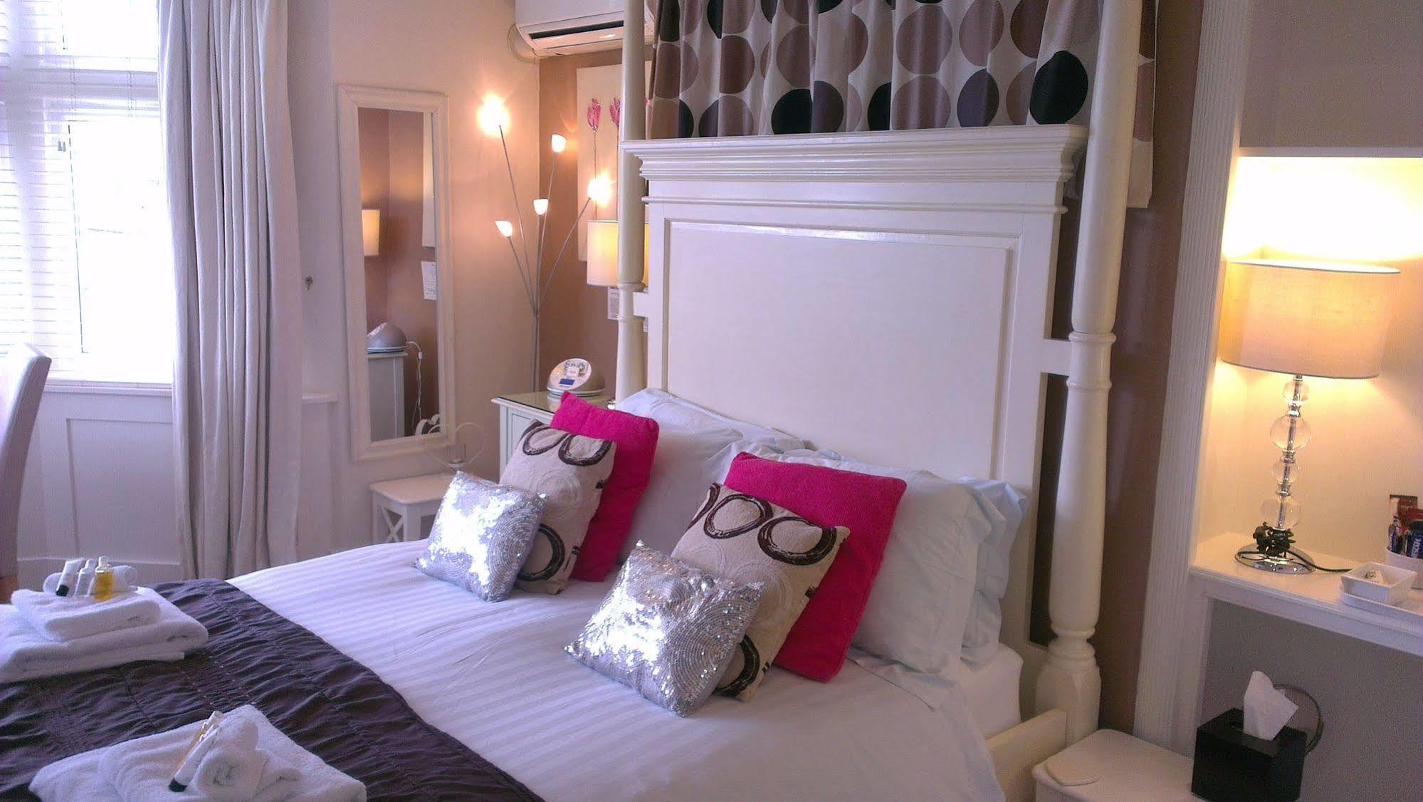 Bed and breakfast The House Boutique - In-room Breakfast - Free Parking